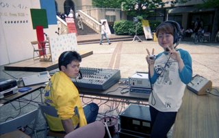 2001年学祭イベントでの一コマ.jpg